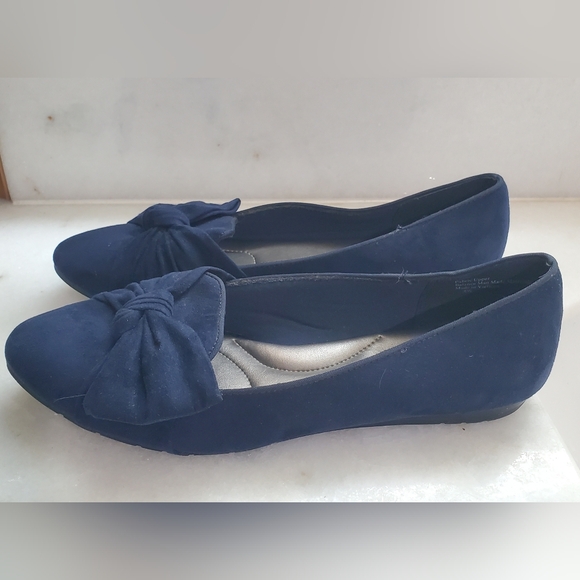 Coach And Four Deep Blue Ballet Flats with Bow Detail - Picture 4 of 7